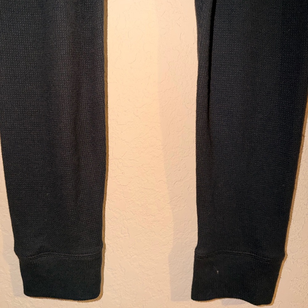 Victoria's Secret PINK Black Thermal Long Sleeve Shirt & Leggings Pajamas - Picture 9 of 11